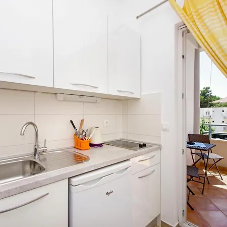 Slobodanka Apartamento Makarska